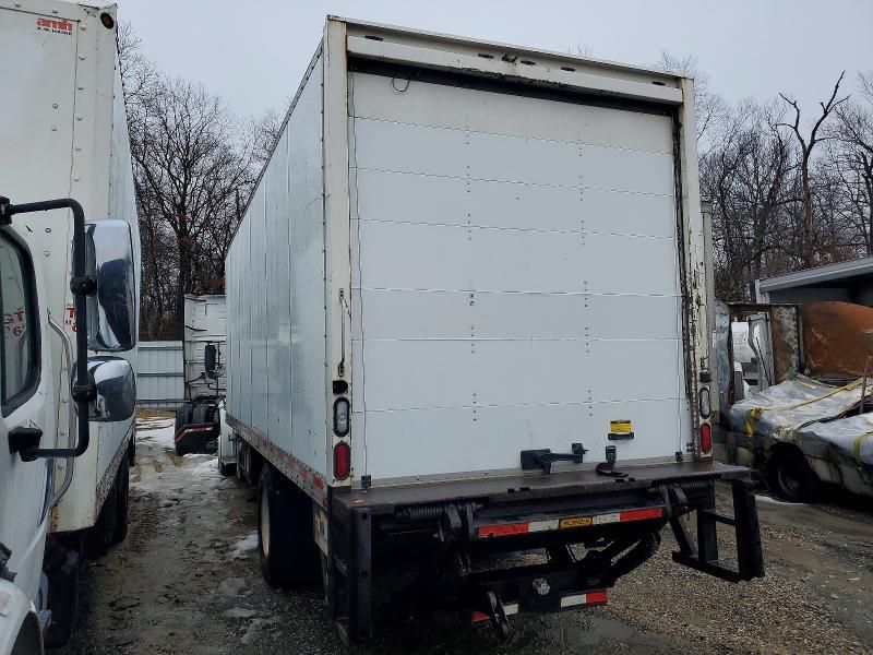 2015 Freightliner Business Class M2 box Truck