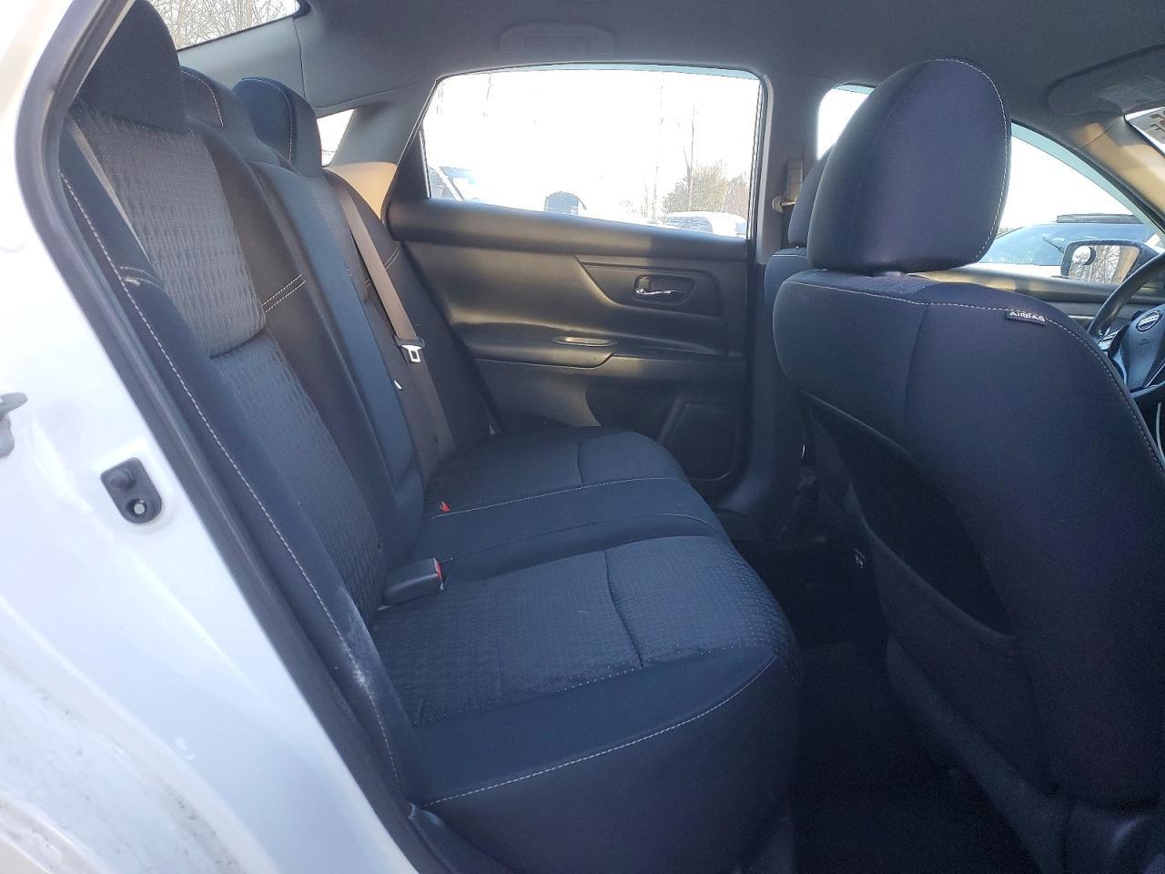 2017 Niss Altima 2.5