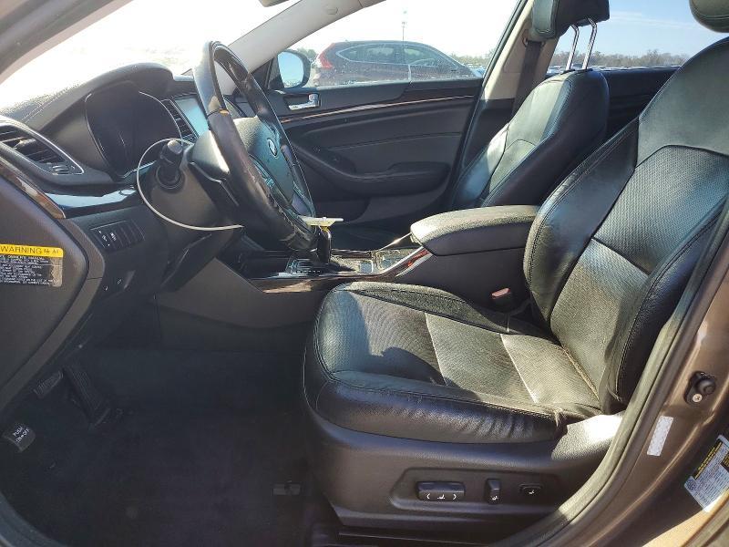 2014 KIA Cadenza Premium
