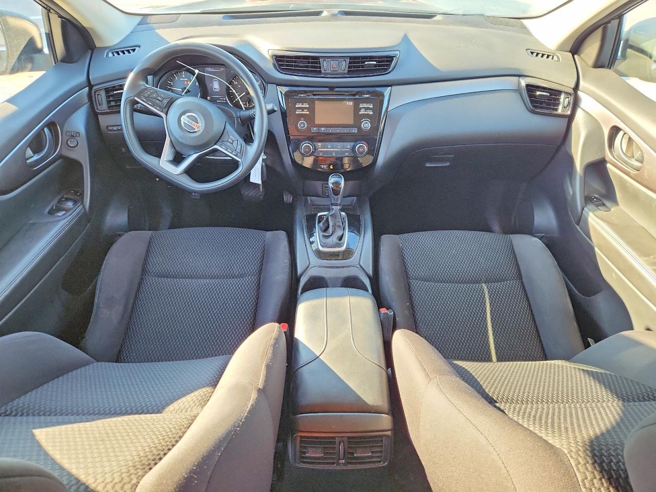 2017 Nissan Rogue Sport s
