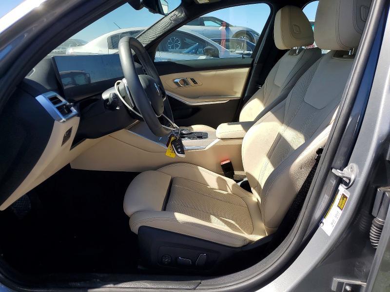 2025 BMW 330i