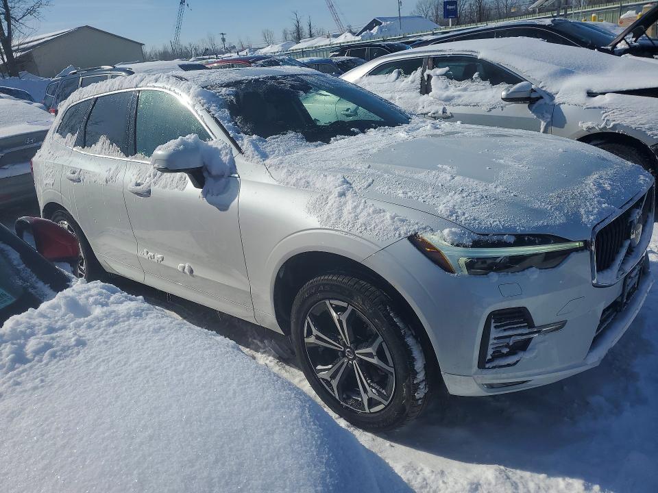 2022 Volvo Xc60 B5 Momentum