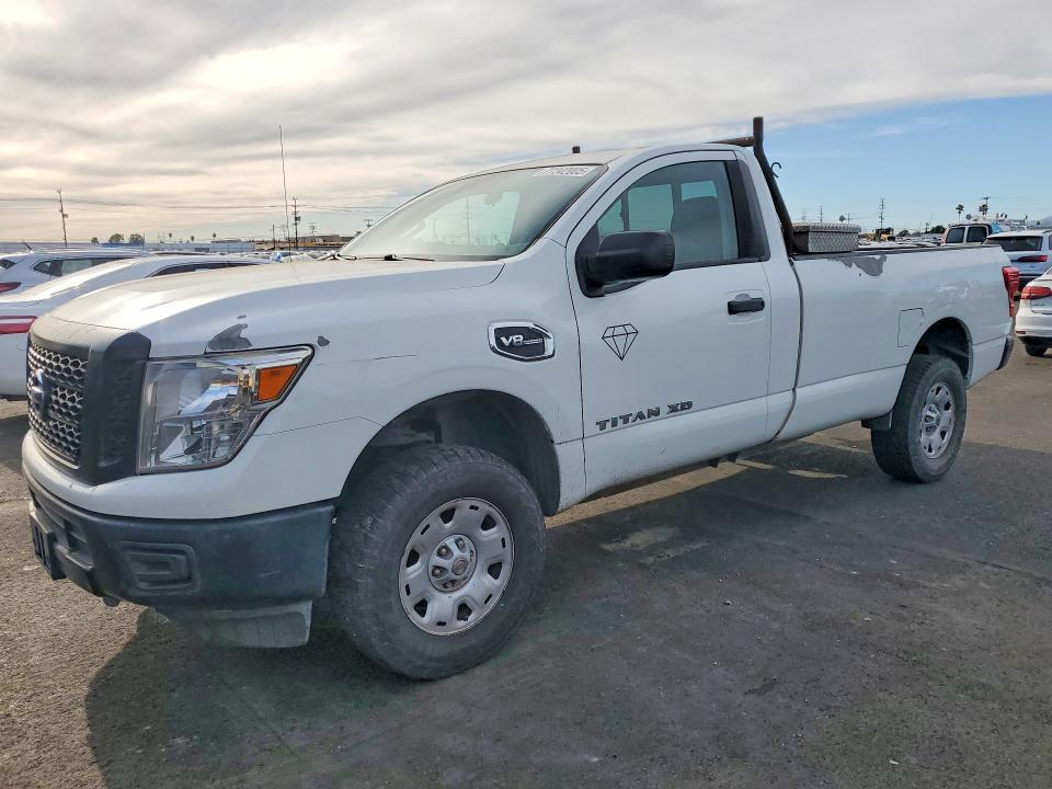 2018 Niss Titan