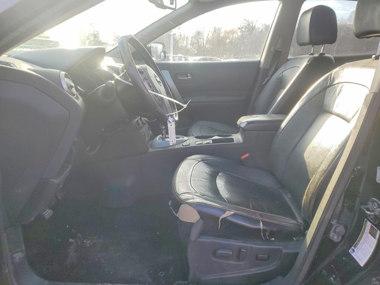 2012 Nissan Rogue s