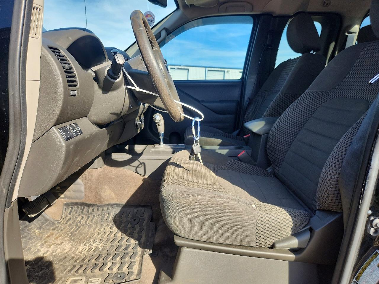 2016 Nissan Frontier sv