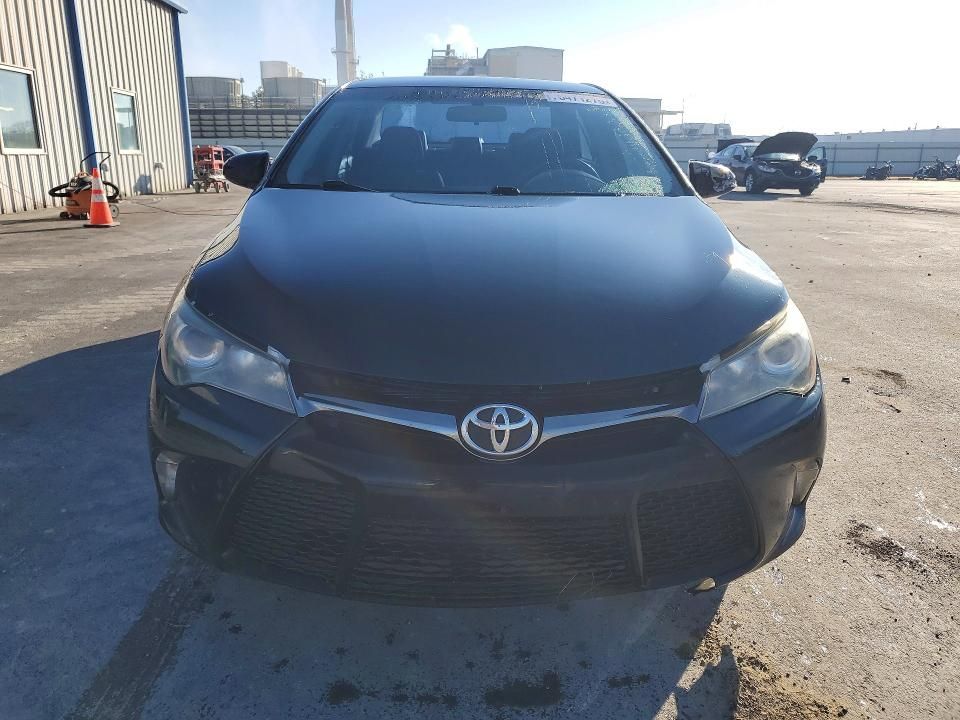 2015 Toyota Camry le