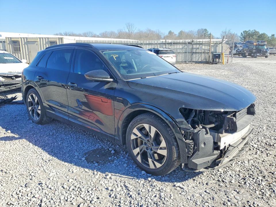 2021 Audi E-tron Premium