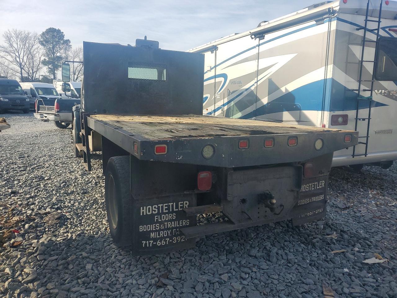 2007 Freigliner 2007 Freightliner  Business Class M2 Flatbed Truck