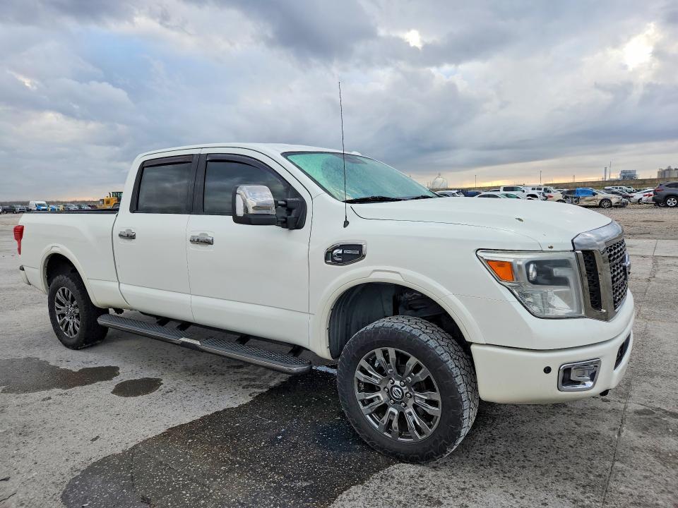 2016 Nissan Titan XD SL