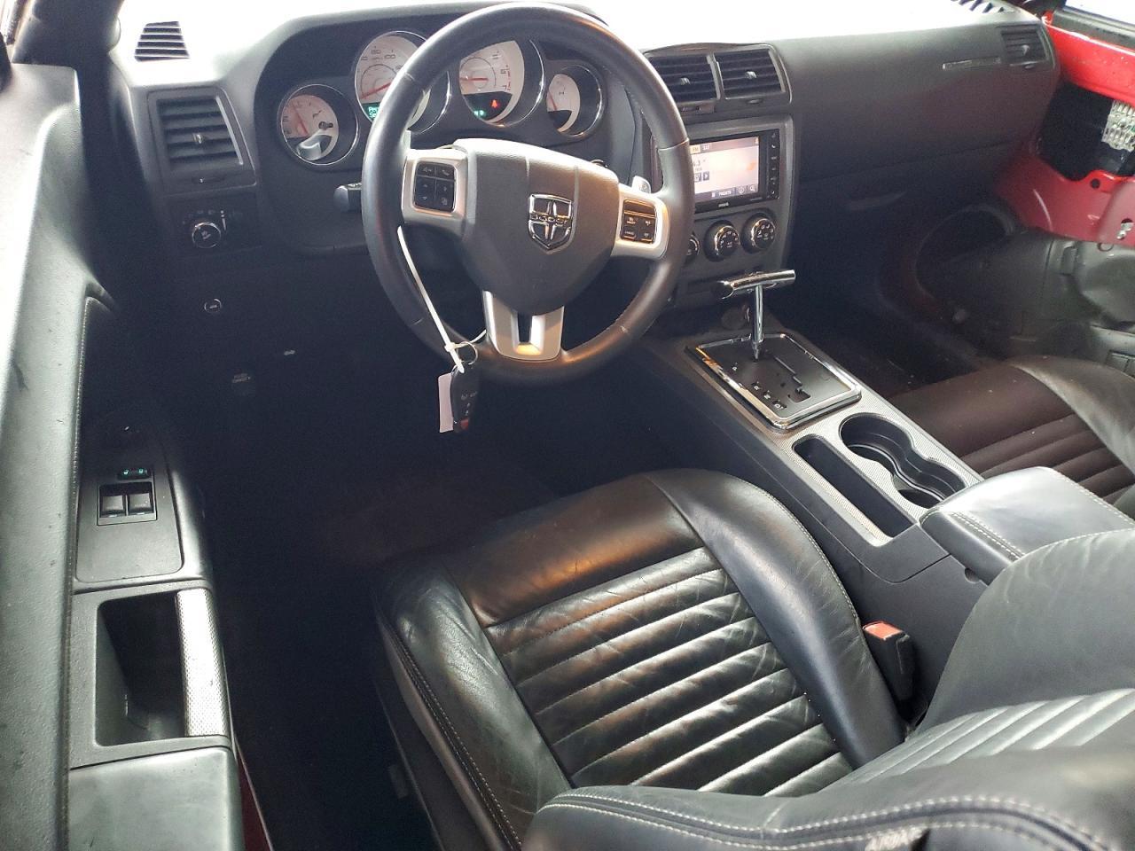 2013 Dodge Challenger r