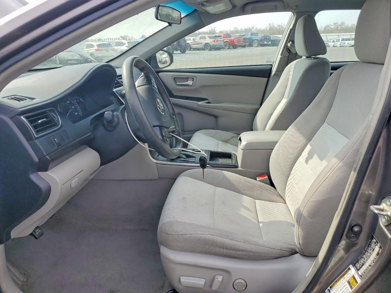 2015 Toyota Camry le