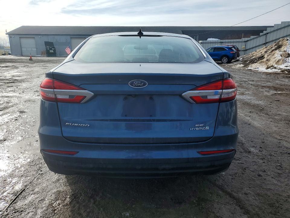 2019 Ford Fusion se