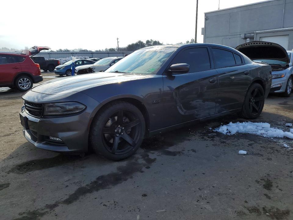 2018 Dodge Charger r