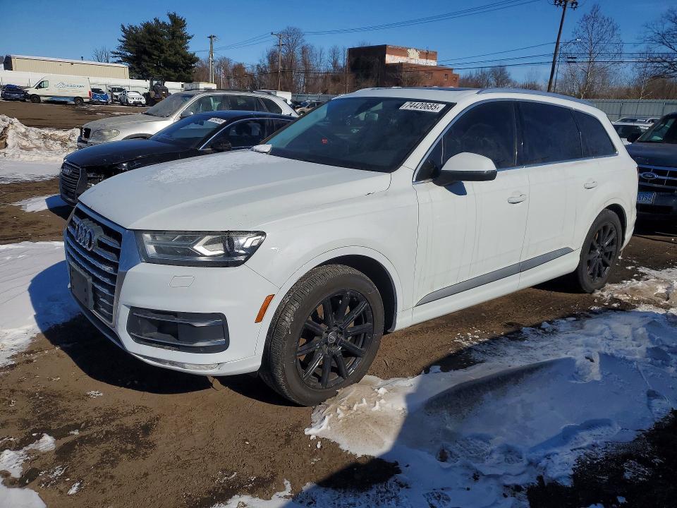 2017 Audi Q7 Premium Plus