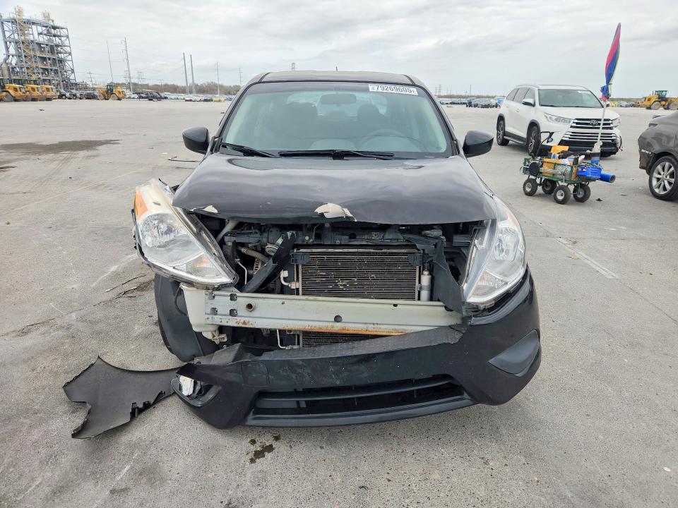 2016 Nissan Versa 1.6 s