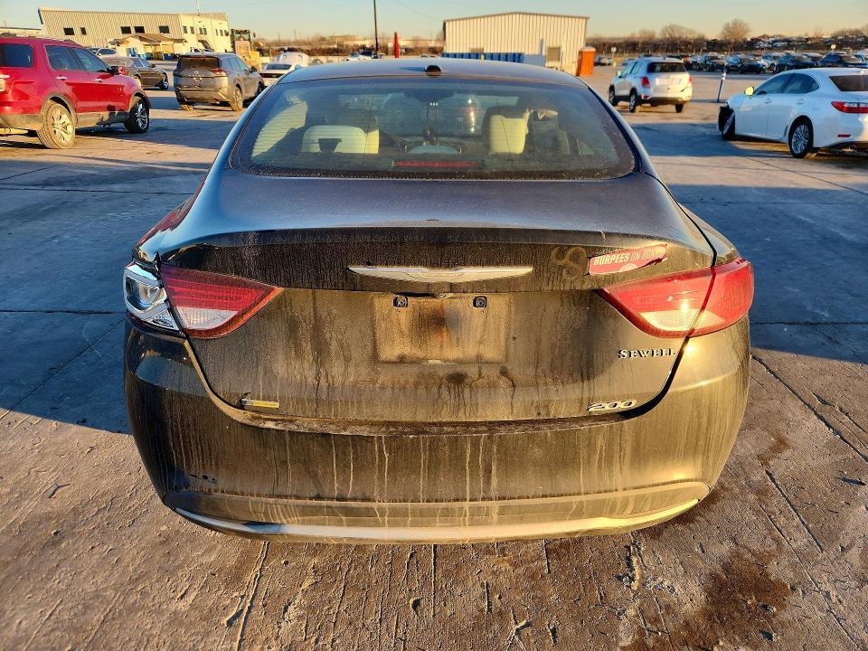 2016 Chrysler 200 Limited