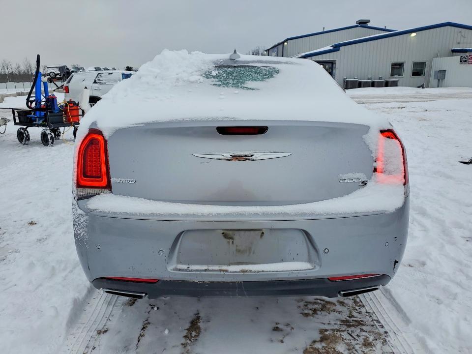 2016 Chrysler 300 s