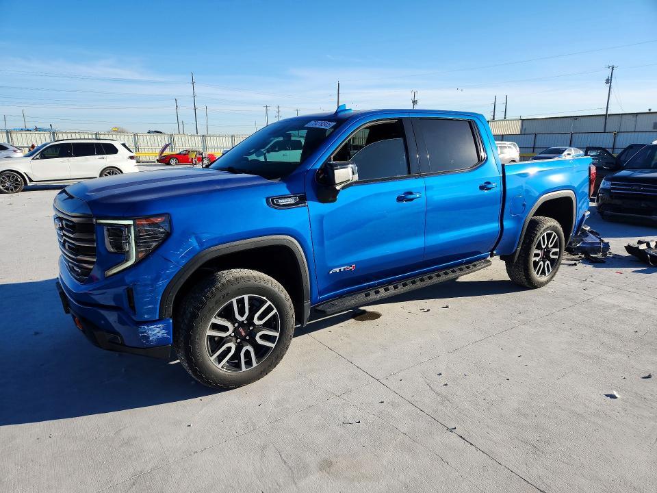 2023 GMC Sierra K1500 AT4