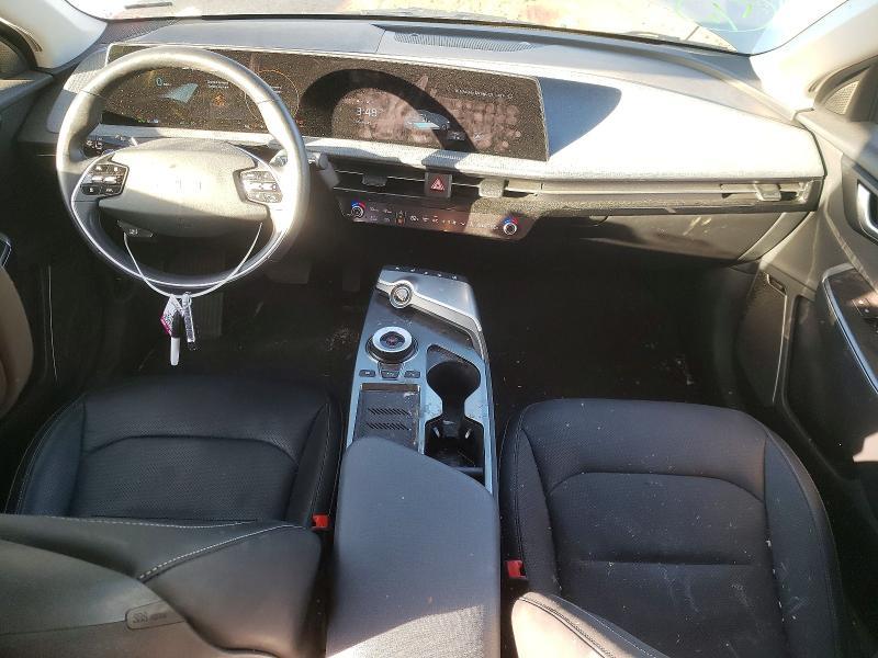 2022 KIA EV6 Light