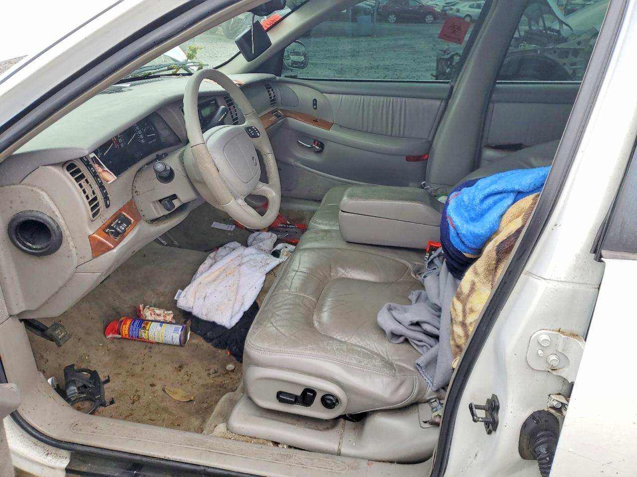 1999 Buick Park Avenue