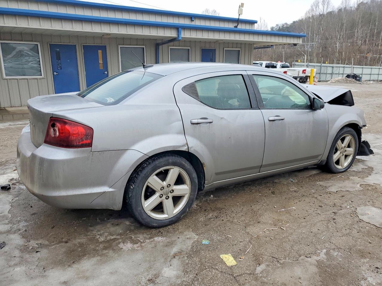 2013 Dodge Avenger se