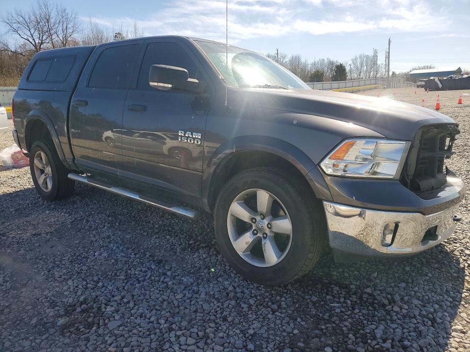 2016 Dodge Ram 1500 slt