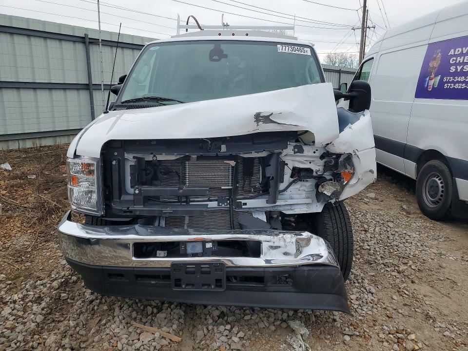 2026 Ford Econoline E350 Super Duty Cutaway Van