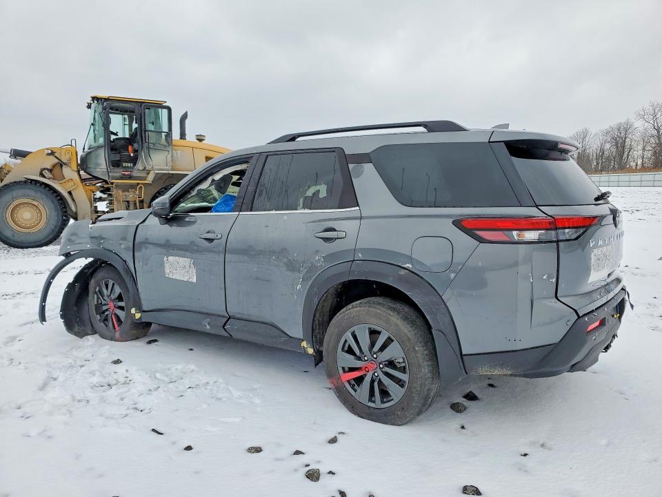 2022 Nissan Pathfinder sv 4WD
