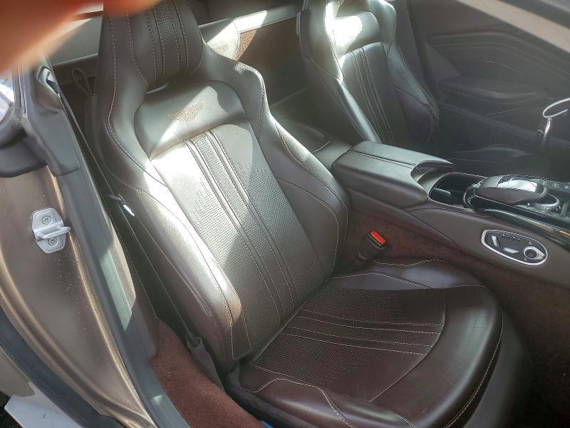 2020 Aston Martin Vantage