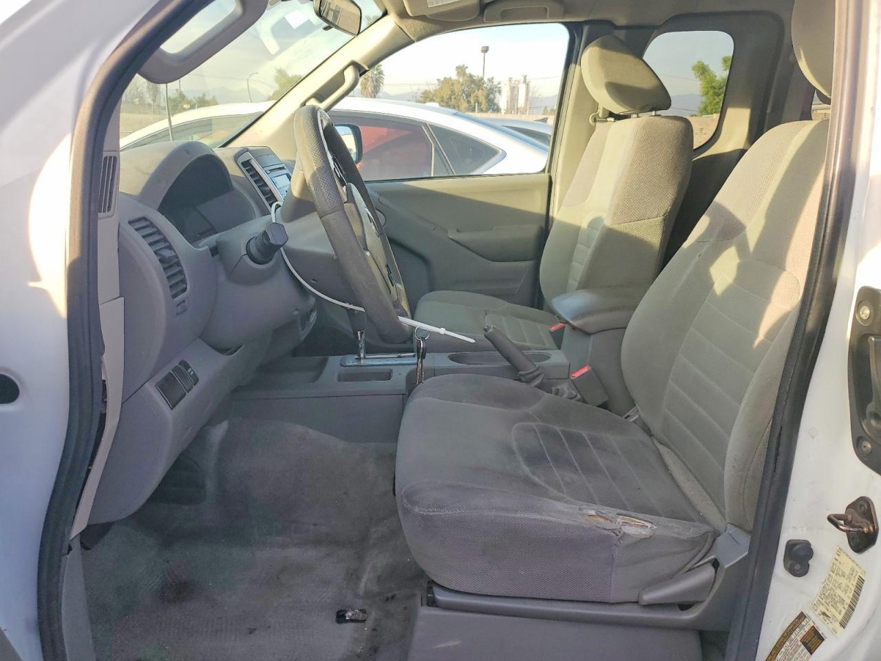 2016 Nissan Frontier S