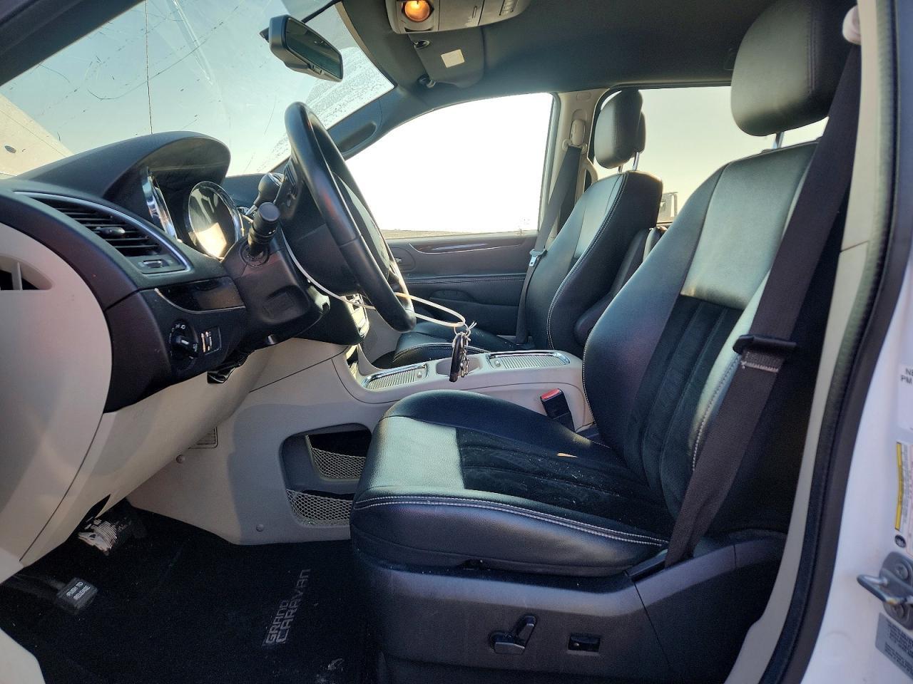 2017 Dodge Grand Caravan sxt