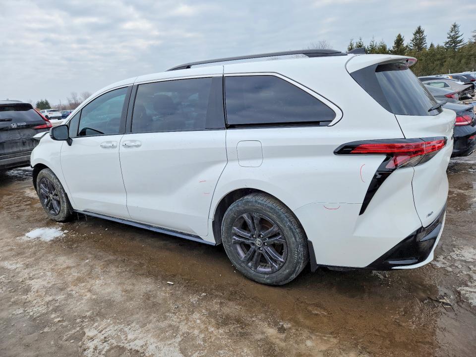 2024 Toyota Sienna le