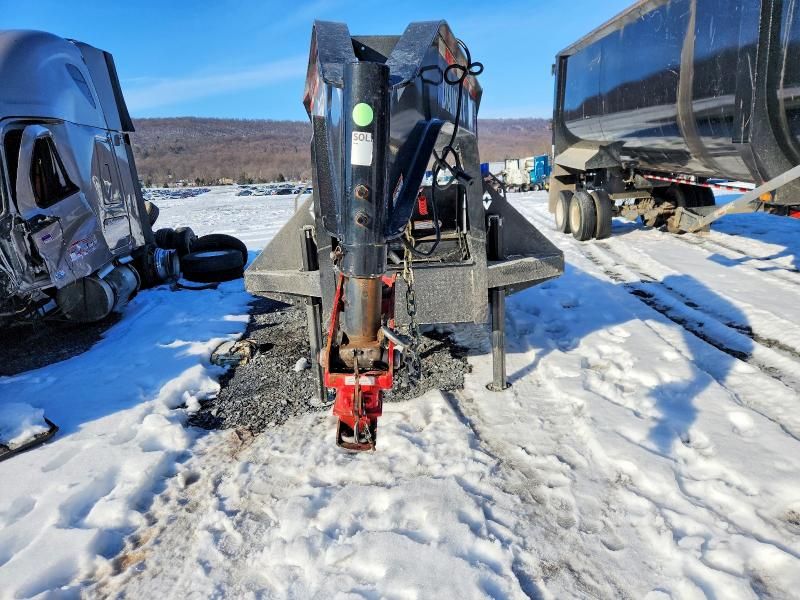 2024 Diamond C Gooseneck Trailer