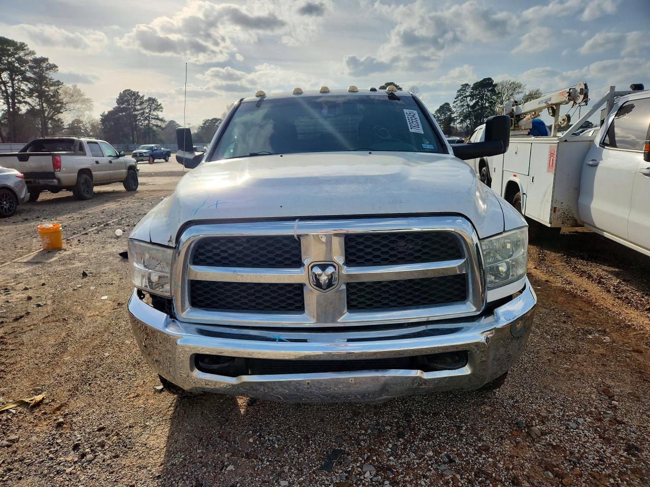 2014 Dodge RAM 3500 Flatbed Truck