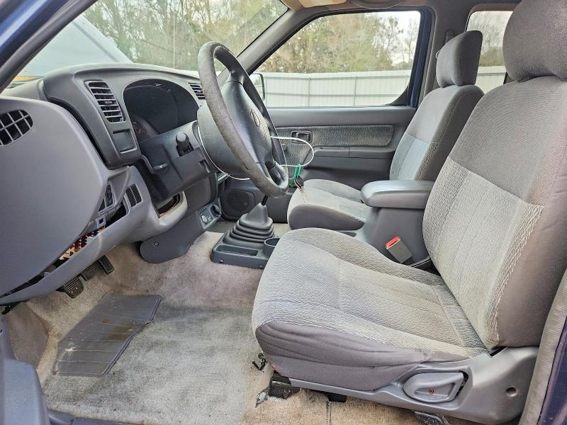 2000 Nissan Frontier King cab xe