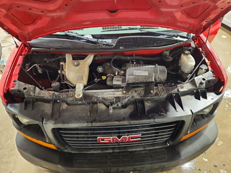 2012 GMC Savana 3500 Delivery van