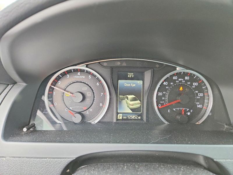 2016 Toyota Camry le