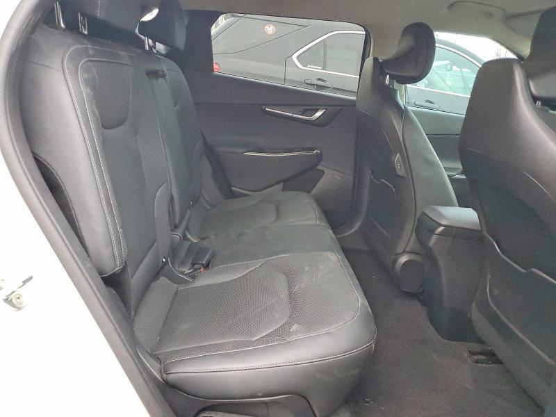 2022 KIA EV6 Light