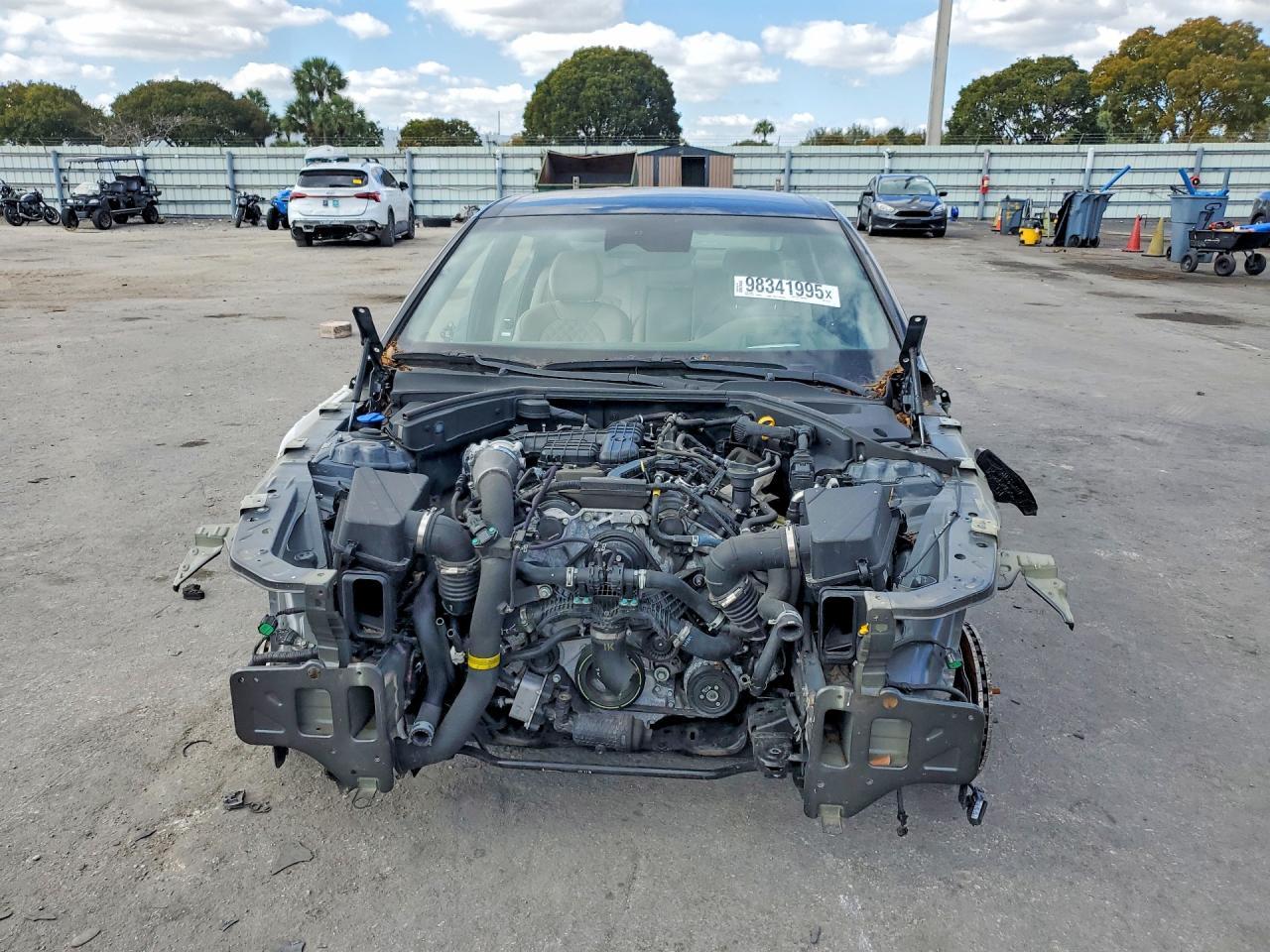 2023 Genesis G70 Base