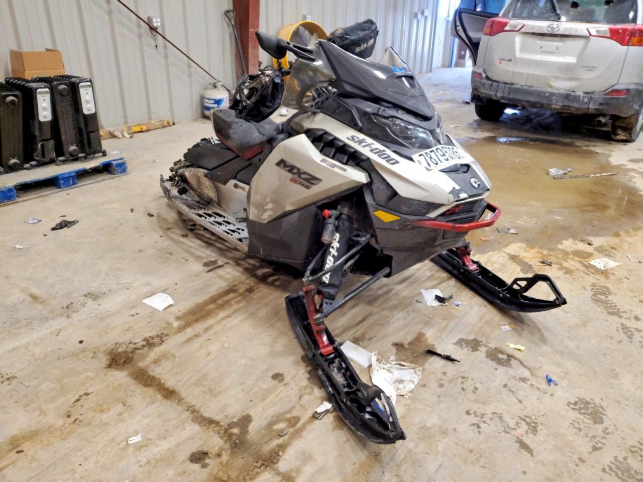 2024 Skidoo 2024 SKI-MXZ X-RS 850 E-TEC