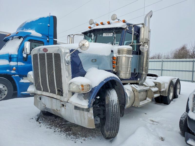 2016 Peterbilt 389 Semi Truck
