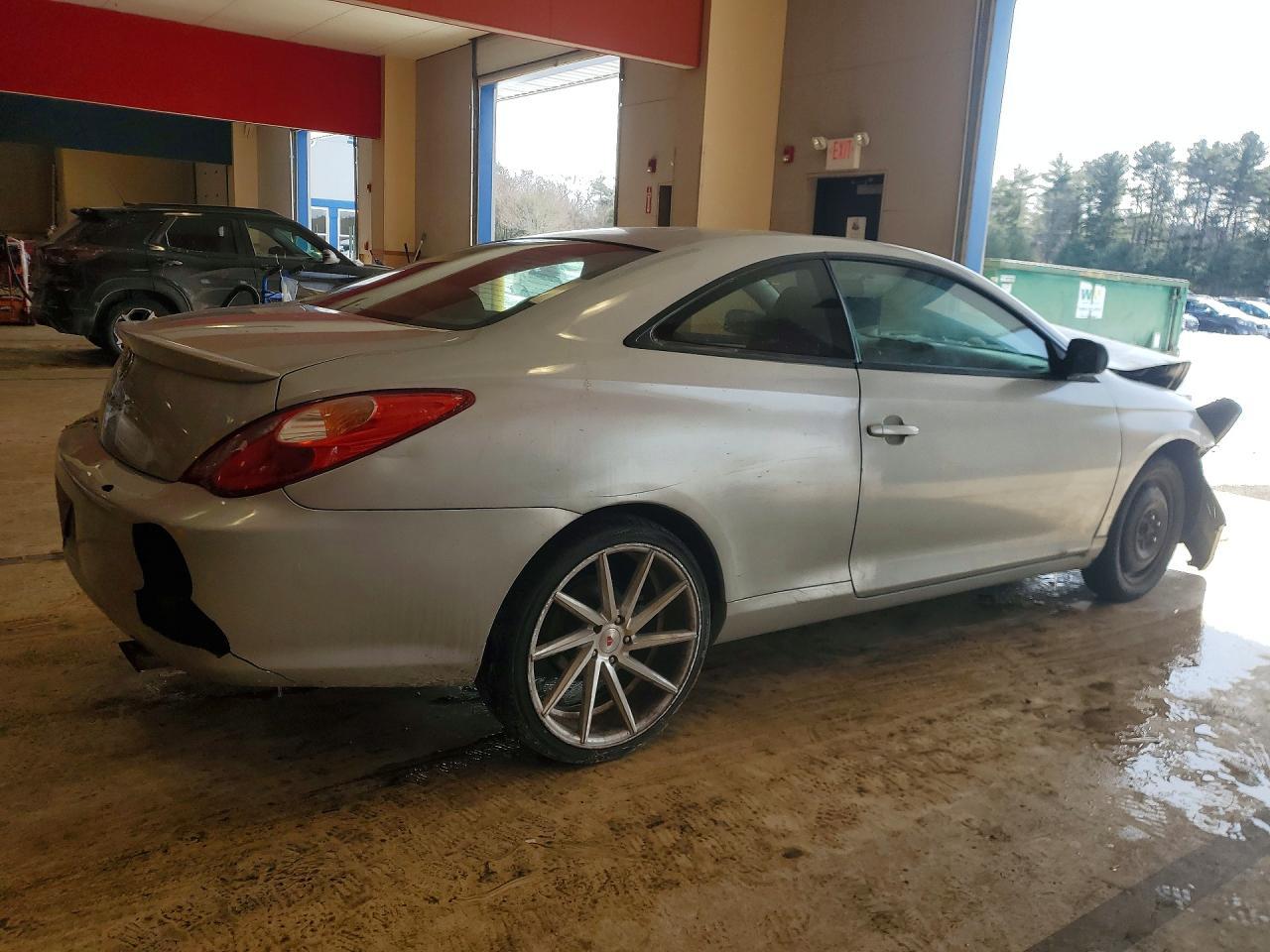 2004 Toyota Camry Solara se