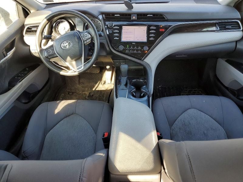 2020 Toyota Camry le