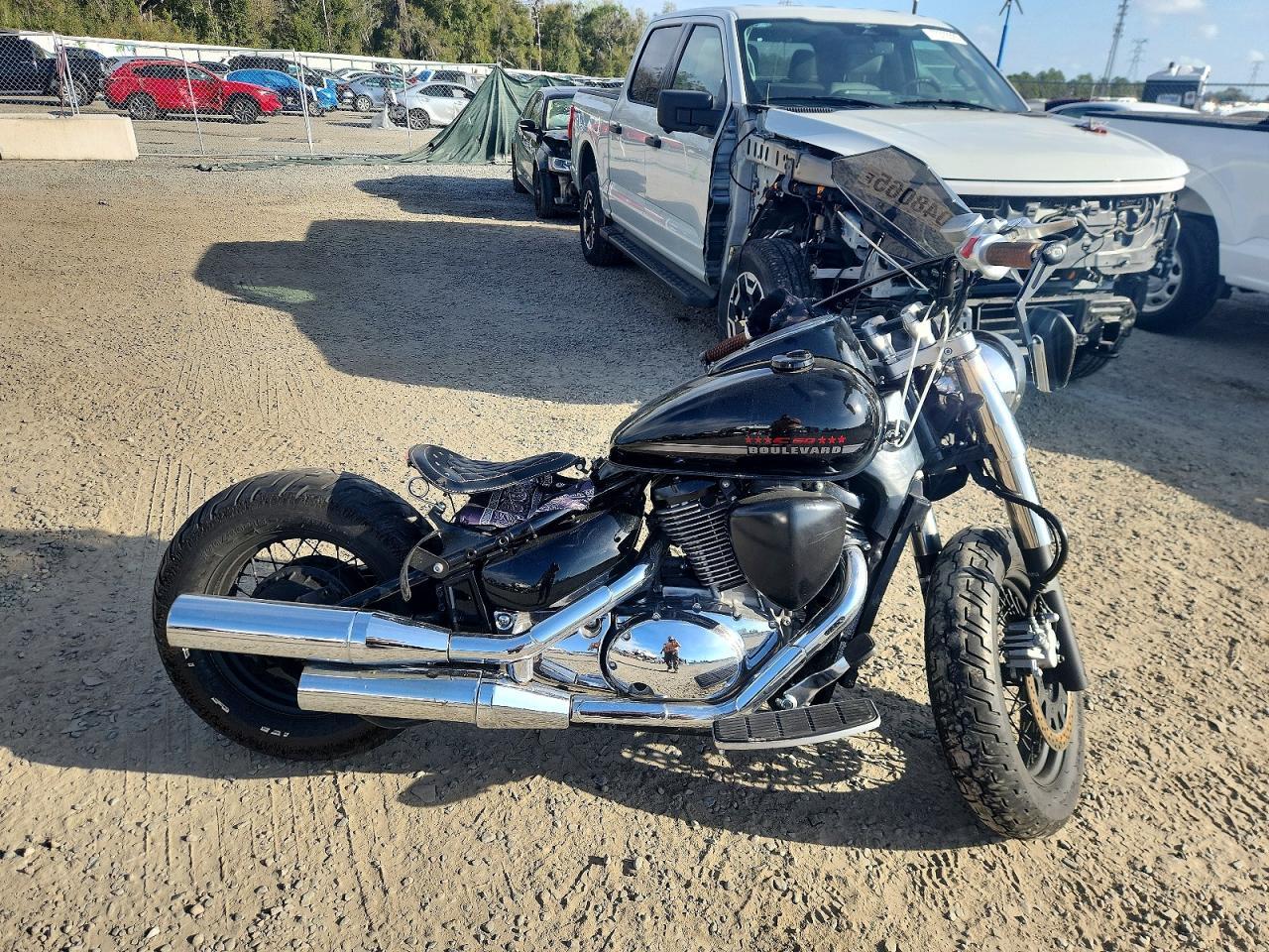 2017 Suzuki Vl800