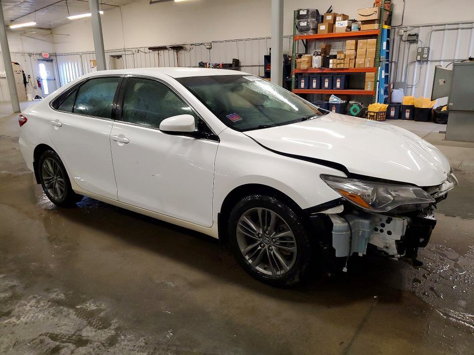 2017 Toyota Camry le