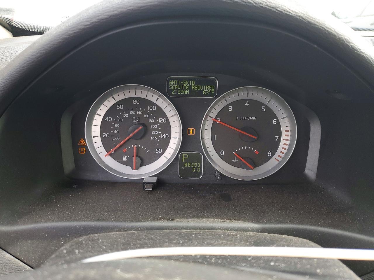 2011 Volvo C70 T5