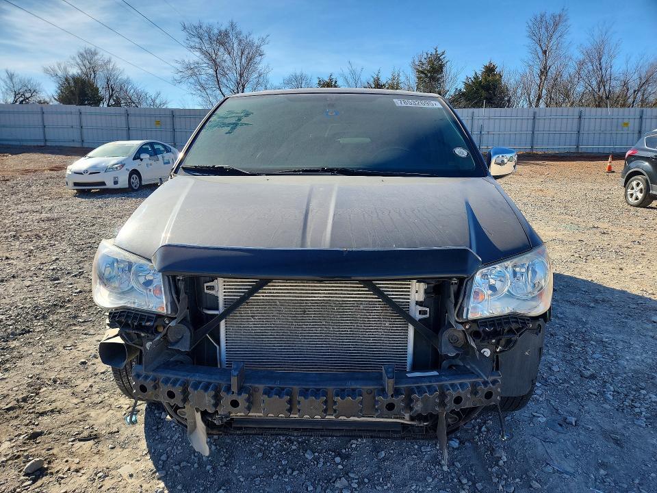 2015 Chrysler Town & Country Touring l