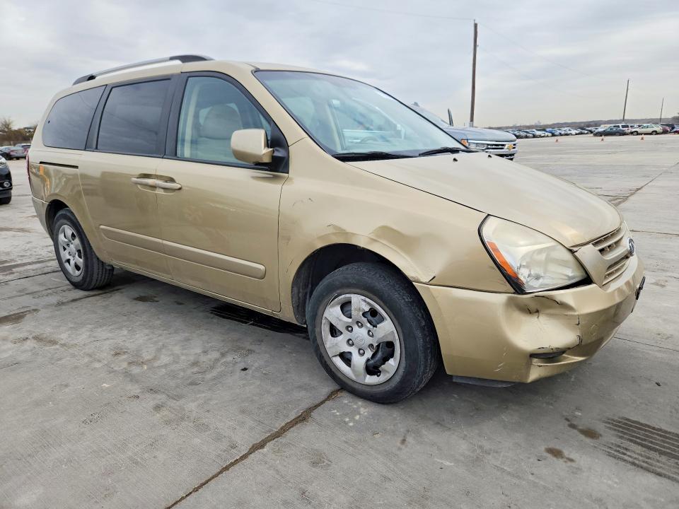 2010 KIA Sedona lx