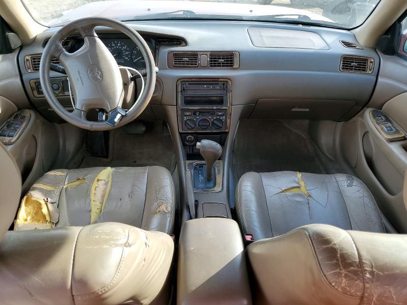 1999 Toyota Camry le