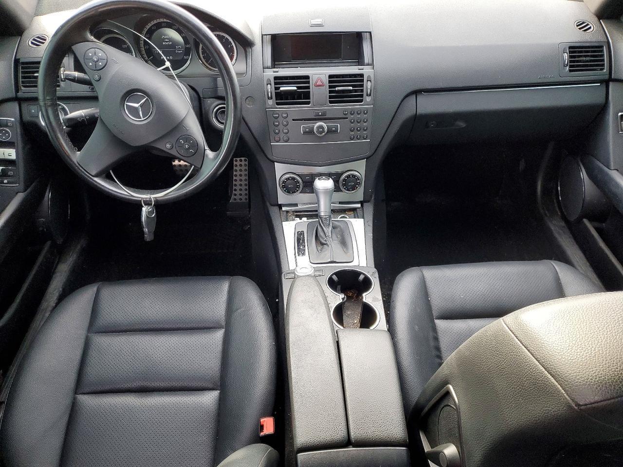 2011 Mercedes-Benz C300